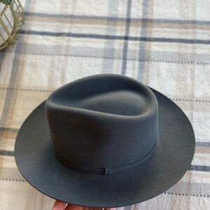 Goorin Bros Classic Wide-Brim Felt Fedora Hat - Charcoal Gray/Blue